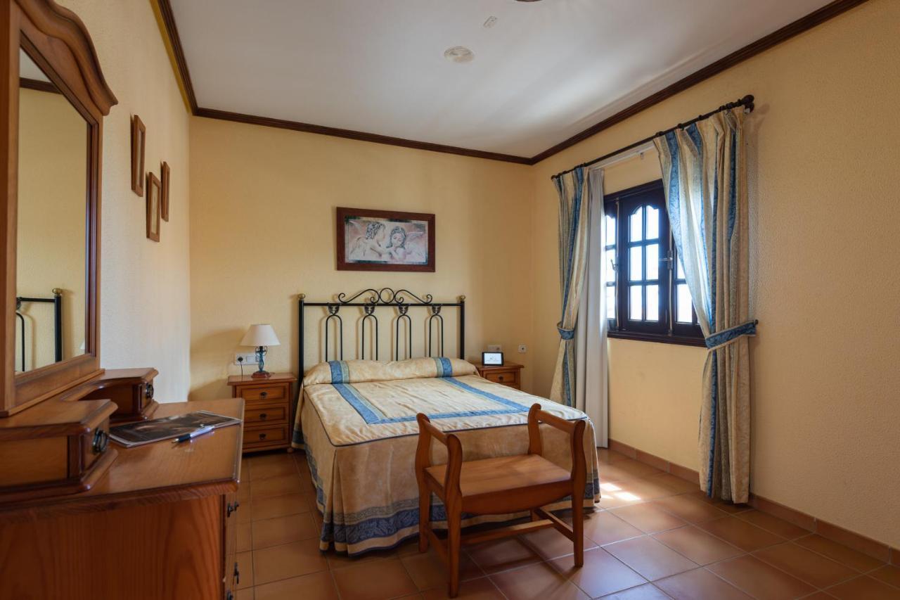 Homeforguest Villa Lobos Con Piscina Privada Caleta De Fuste Kültér fotó