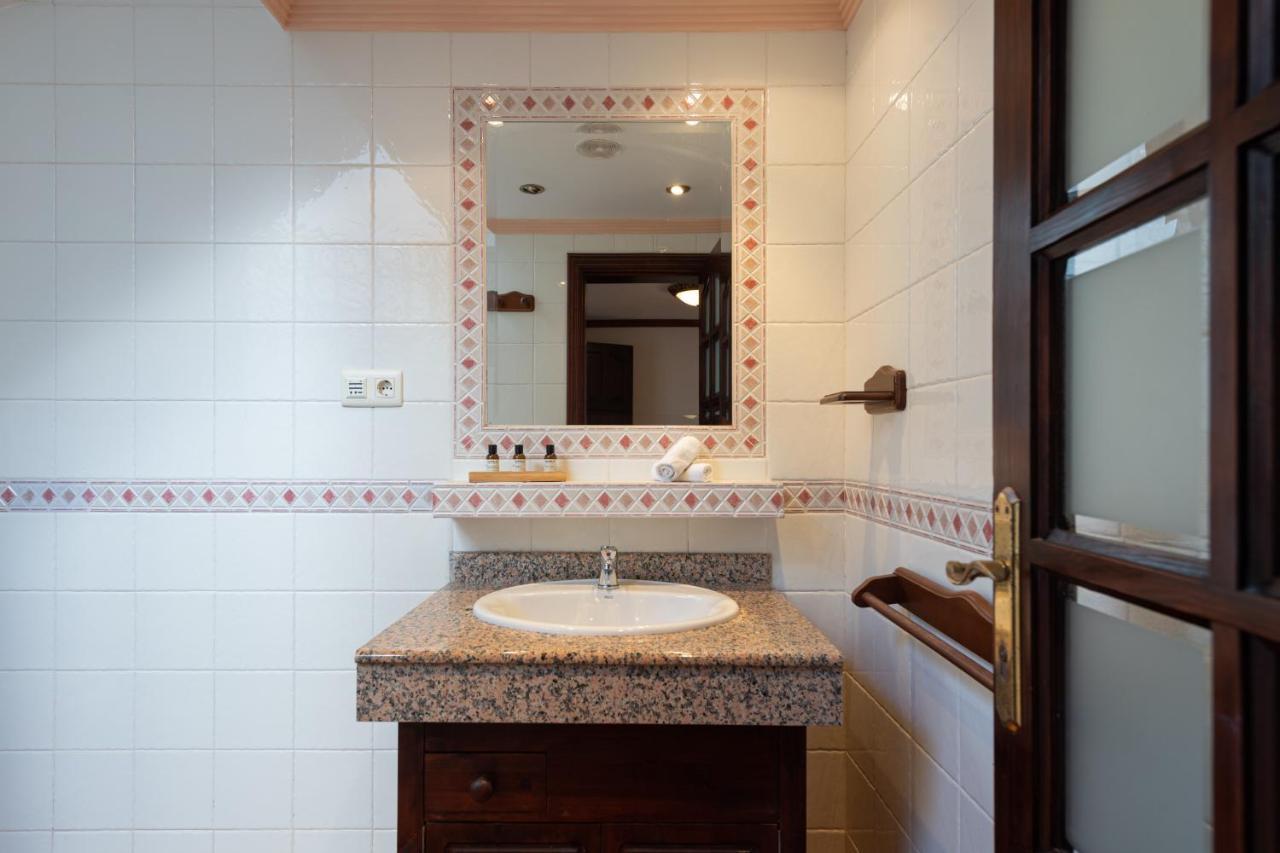 Homeforguest Villa Lobos Con Piscina Privada Caleta De Fuste Kültér fotó