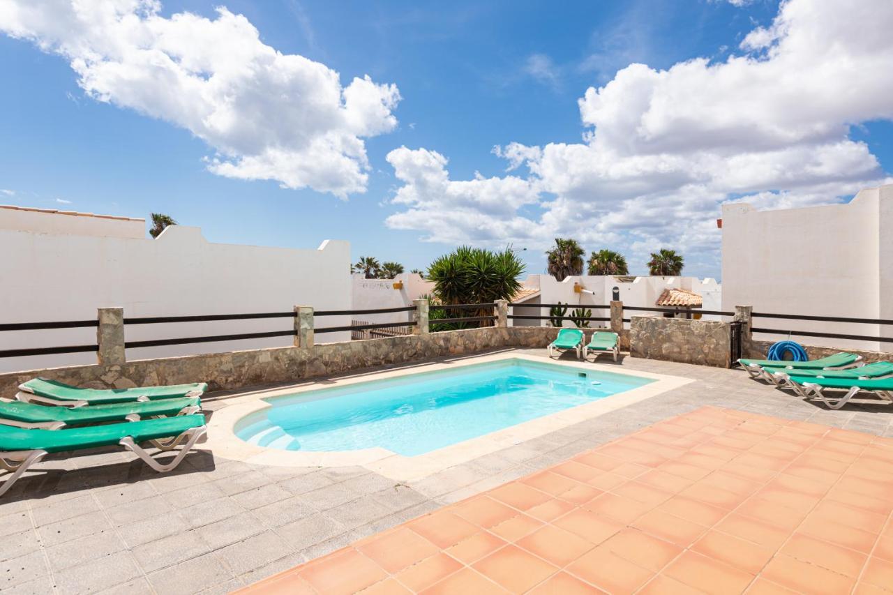 Homeforguest Villa Lobos Con Piscina Privada Caleta De Fuste Kültér fotó